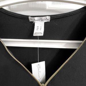 NWT Sleeveless romper. Perfect for summer.